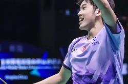 开云体育app-羽毛球选手临危不乱，夺冠成功