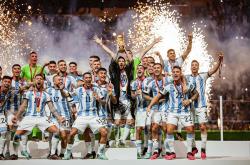 开云体育官方网站-关于梅西领衔阵容在国家德比中带领阿根廷取得胜利的信息