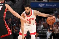 开云体育APP下载-火箭战胜热火，保持不败势头