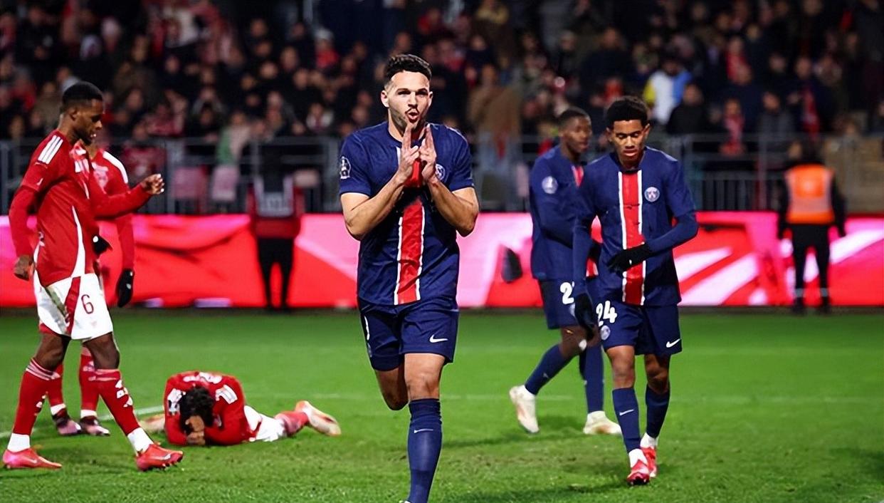 摩纳哥队主场失利，排名跌至法甲第六