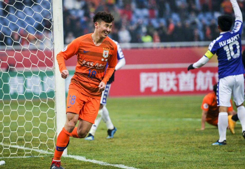 广州恒大官方宣布签约阿联，强化内线实力的简单介绍