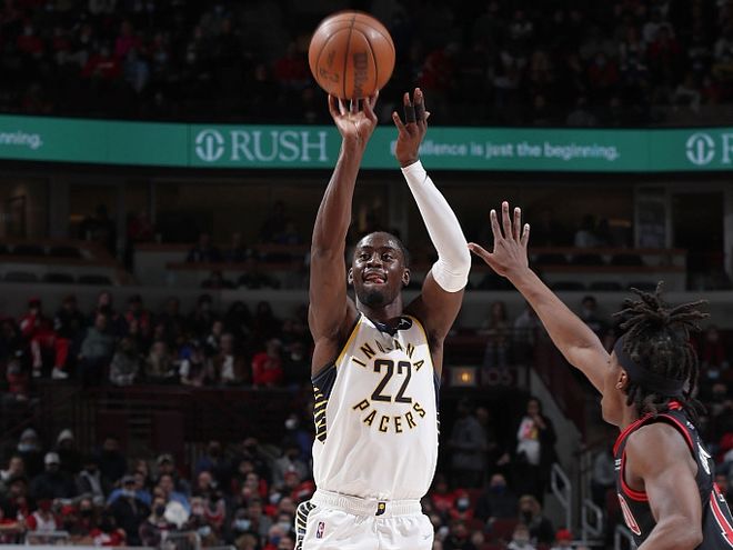 关于尼克斯逆转篮网，拉文独得30分的信息